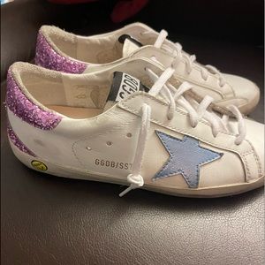 WHITE BLUE AND PINK GOLDEN GOOSE.